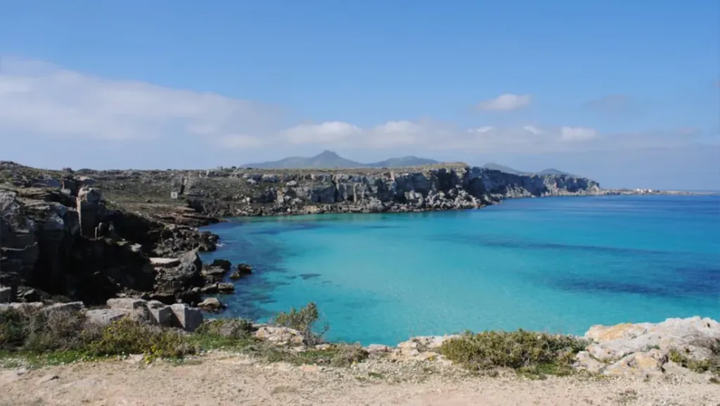 Updates, stories, and behind-the-scenes moments from our tours. Read about itineraries and the best techniques for fishing in Sicily.